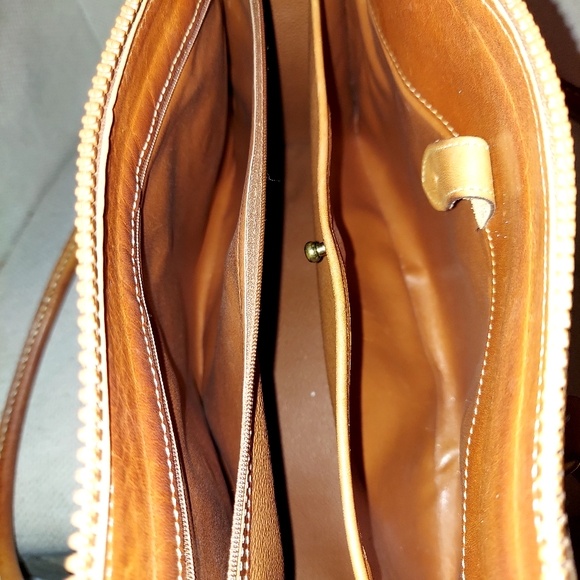 Vintage Dooney & Bourke AWL Satchel - Picture 10 of 11